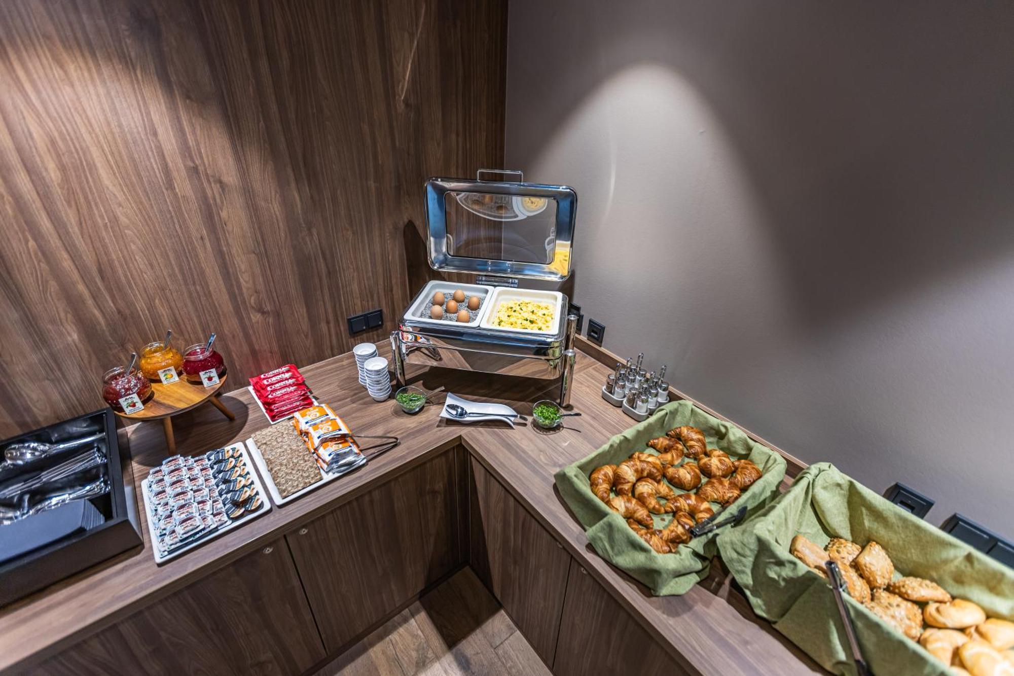 Platzhirsch Living Hotel Kelsterbach Luaran gambar